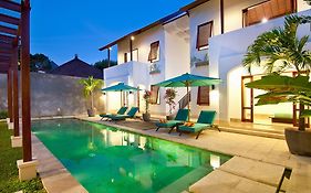 Villa Amalia Walk To Legian Beach